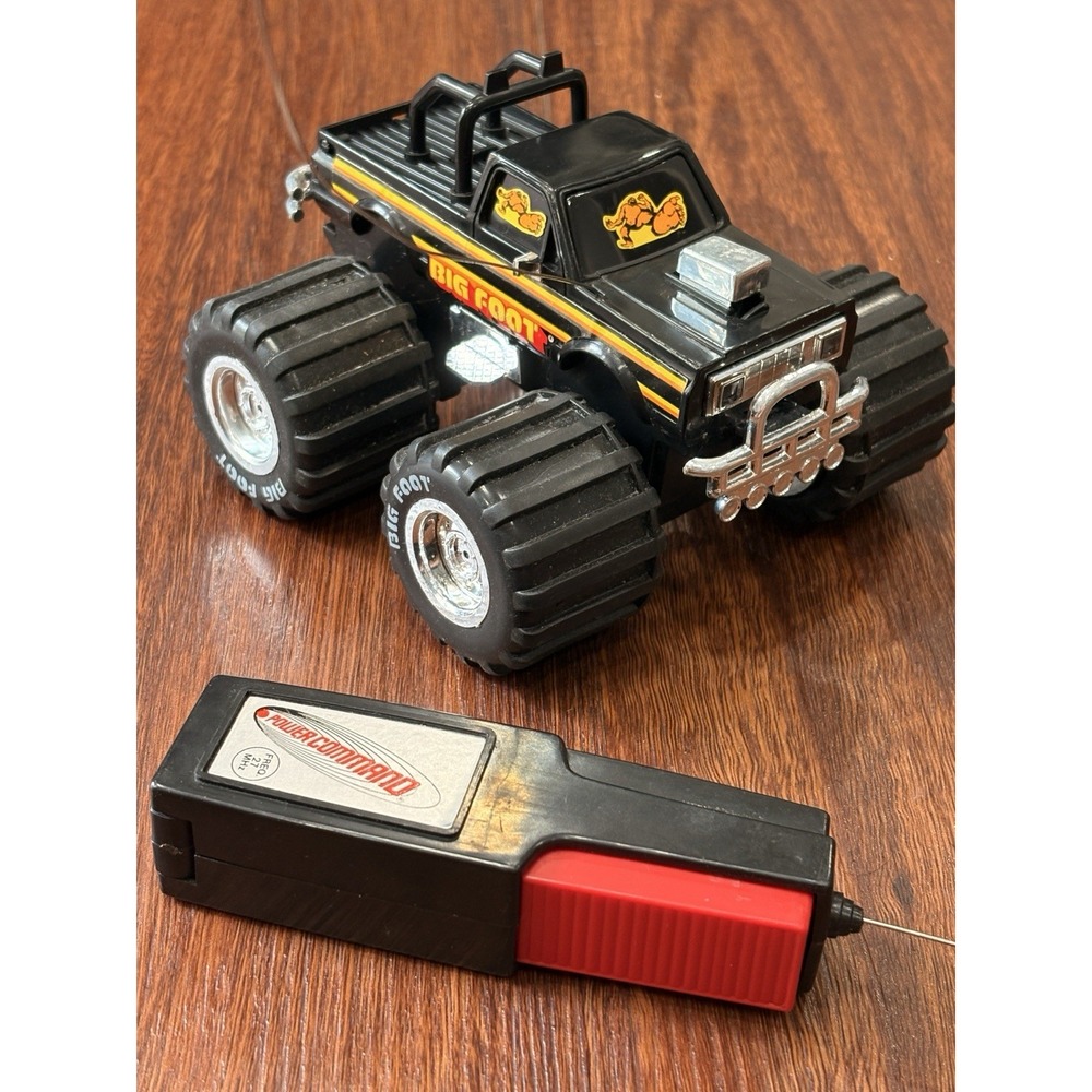 Vintage 1980s Bigfoot Monster Truck 4 x 4 With Remote Control Tested Works RARE!